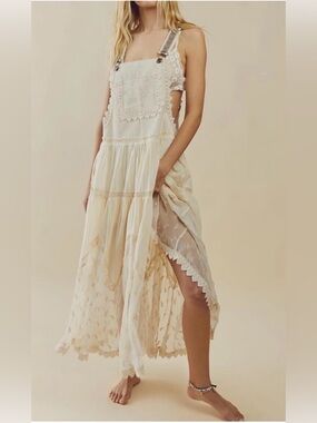 Embroid Maxi Dress Adjustable Strap Pleated Tiered Swing Long Dress with
Pockets